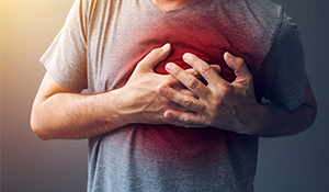 Saiba as causas das dores no peito e quando é a hora de buscar ajuda médica